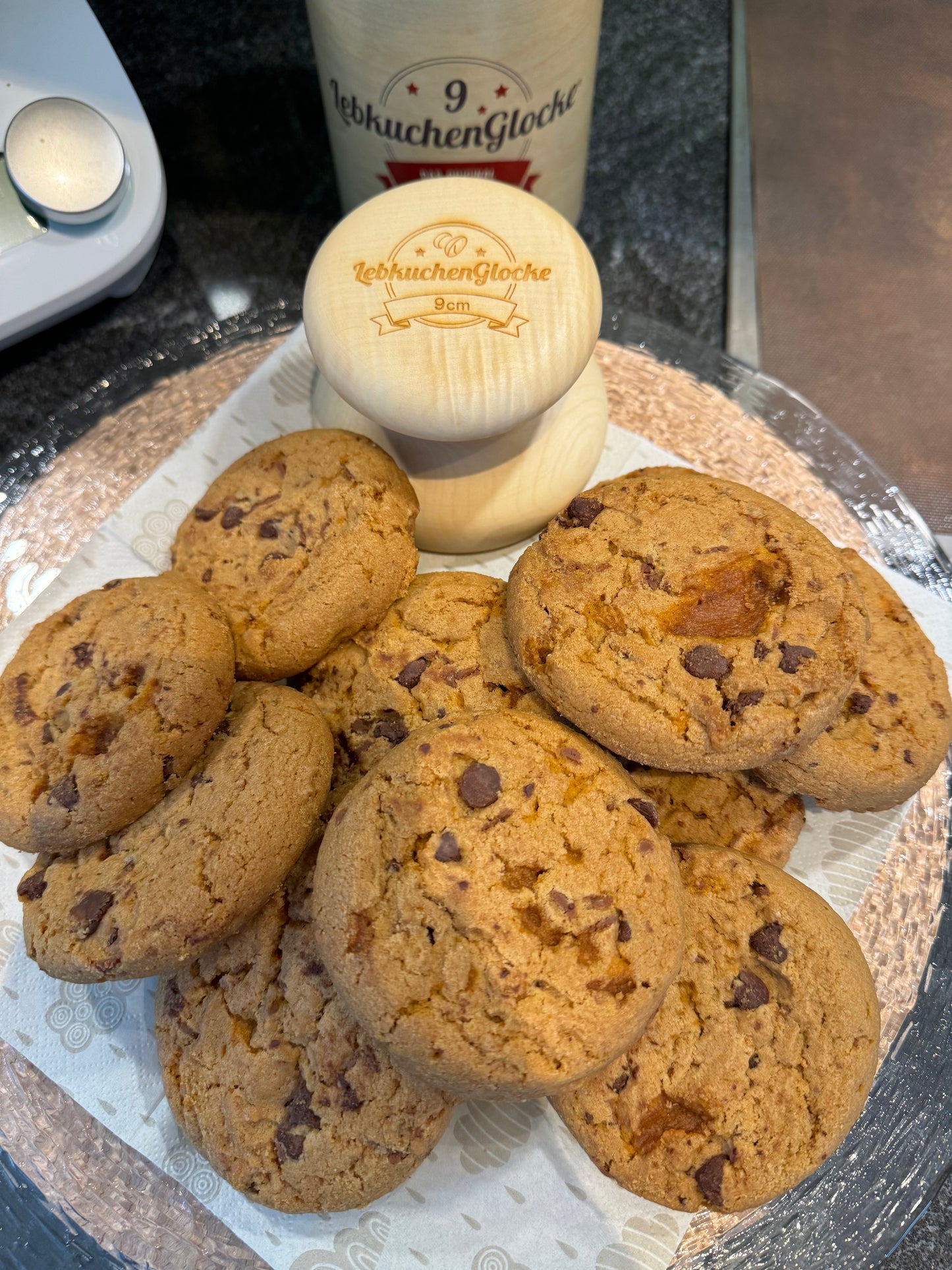 American Dream Cookies-Das Original! Der Traum aus dem Ofen. Back dir ein Stück Amerika - 1000g Backmischung liebevoll per Hand abgefüllt. Je nach Größe 30-70 Stück