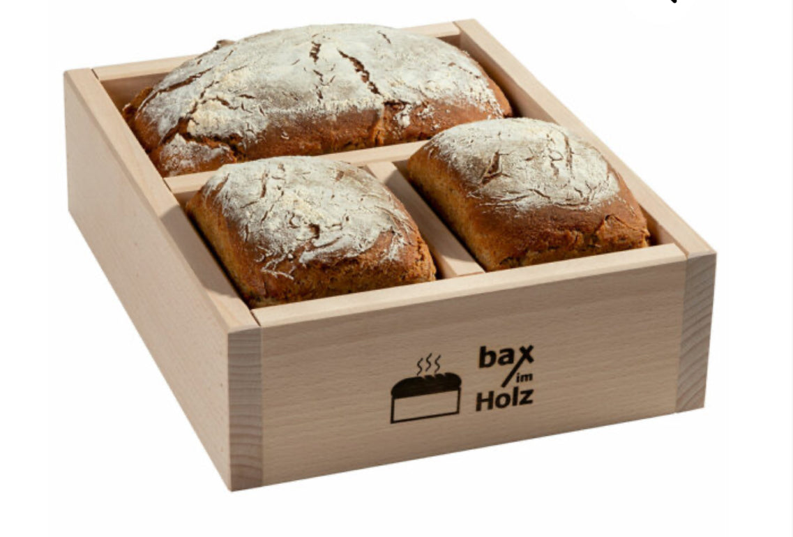 Der Bax im Holz Holz-Backrahmen „einfach“ aus naturbelassenem, massivem Buchenholz. Inklusive passender Trennwand für zwei Brote je 250g.Siehe auch großen Backrahmen im Shop