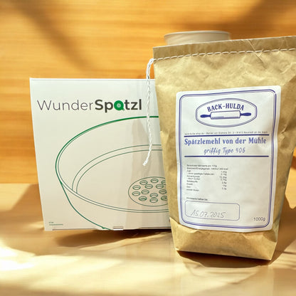 WunderSpatzl®️ Spätzlereibe für Thermomix,Thermomix-Friend & Monsieur Cuisine & 1000g Spätzlemehl aus der Mühle-Für hausgemachten Genuss wie bei Oma