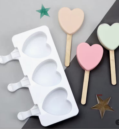 Silikon-Eisformen Set - 2 Formen-Herz & Spirale für 7 Eisportionen + 100 Stück Holzstäbchen. Siehe auch „Eis dich glücklich-Set“ im Shop