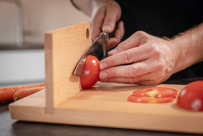 Das aus Eiche-Das Original. Charaktervolle Masserung,natürliche Härte-nicht umsonst zählt Eiche zu den beliebtesten Hölzern.