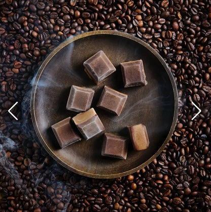 „Eis dich glücklich“ – Das Rezeptbuch für deinen Thermomix®*
Eisgenuss ohne schlechtes Gewissen! Entdecke über 30 fitgemixte Rezepte – von fruchtigen Sorbets über cremiges Vanilleeis bis hin zu veganen und Low-Carb-Varianten. Alles ohne Industriezucker!