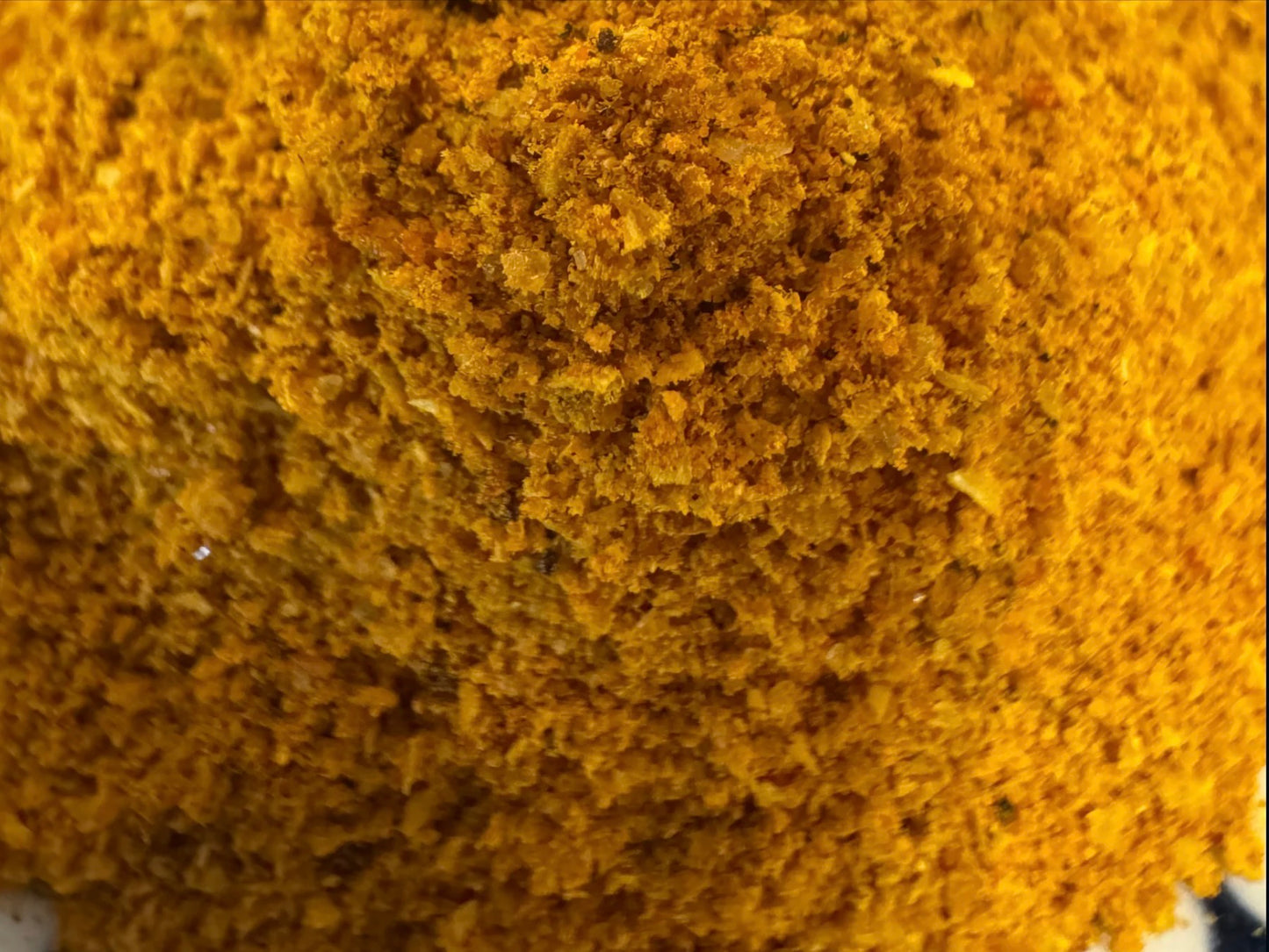 Wurst Gold - Der Kultgeschmack für deine Currywurst. 120g Gewürzmischung liebevoll per Hand abgefüllt! Wird wöchentlich frisch von der Gewürzmühle (5km von uns)abgefüllt! Im Quadrat Glas