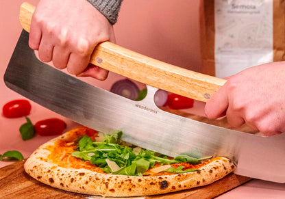 Wundermix© Pizza-Wiegemesser mit Bambus-Holzgriff