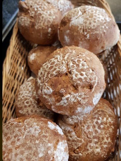 Röstmalz Backmalz-Original Bäckermalz. Wird wöchentlich frisch von der Nachbarsmühle abgefüllt! Im Quadrat Glas 120g