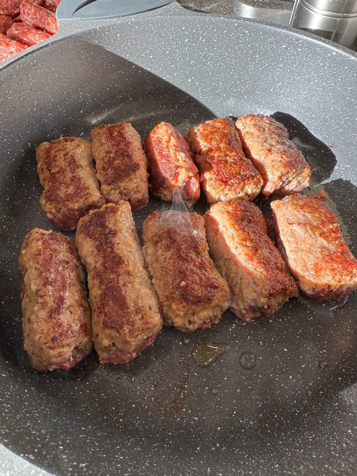 Umami – die Seele des guten Geschmacks - Wird wöchentlich frisch von der Gewürzmühle (5km von uns)abgefüllt! 100g im Quadrat Glas