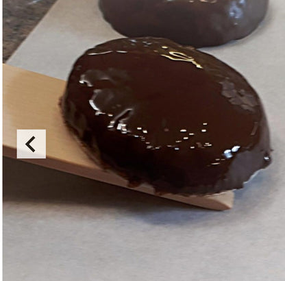 Original-Lebkuchenglocke-Glasierhilfe, Schnelles und einfaches Glasieren von Lebkuchen.
Finger und Hände bleiben sauber.