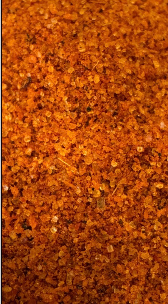 Magic Dust RUB - Würze mit Feuer und Charakter. 120g Gewürzmischung liebevoll per Hand abgefüllt! Wird wöchentlich frisch von der Gewürzmühle (5km von uns)abgefüllt! Im Quadrat Glas
