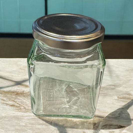 Quadratglas Twist-Off-Glas mit Silberdeckel