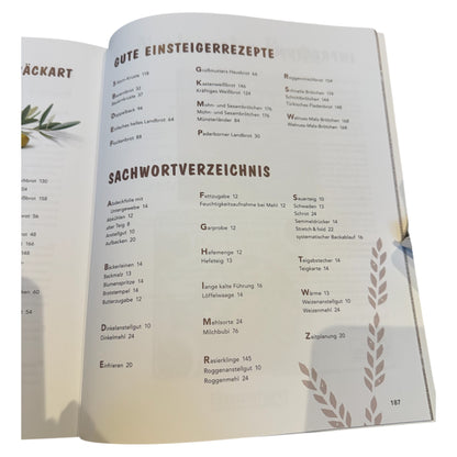 Buch: Bauernbrote & Brötchen nach traditionellen Rezepturen
Das große Buch des Brotbackens mit Sauerteig und Hefe. Gerhard Keller