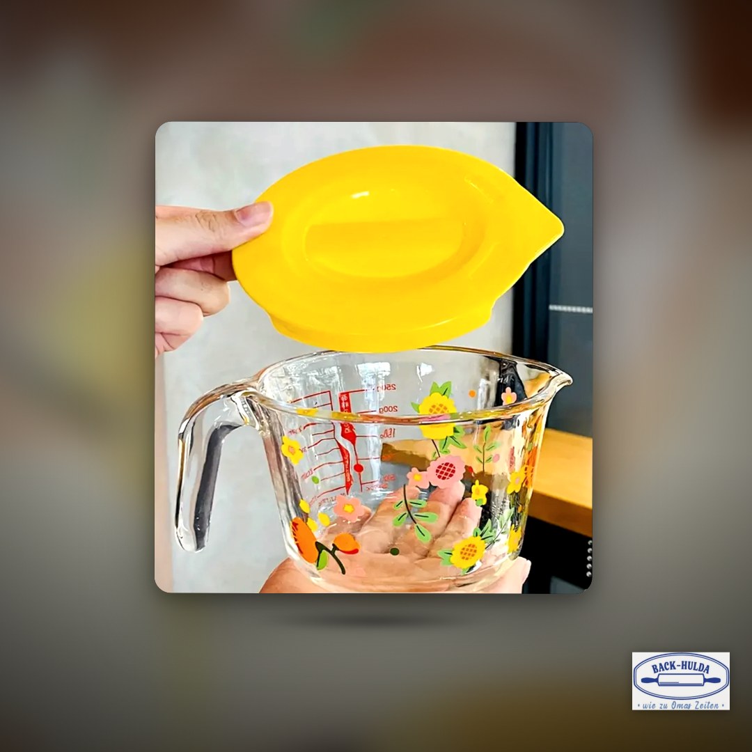 Ovaler Glas-Messbecher mit Deckel - 500ml - mit floralem Muster & Griff – Clean Showcase Plus