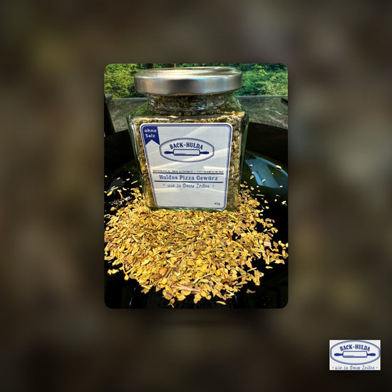 Huldas Pizza Gewürz; OHNE SALZ! Erlebe den authentischen Geschmack Italiens. 40g im Quadrat-Glas, 100% Handarbeit. Wird wöchentlich frisch von der Gewürzmühle (5km von uns) abgefüllt! – Clean Showcase Plus